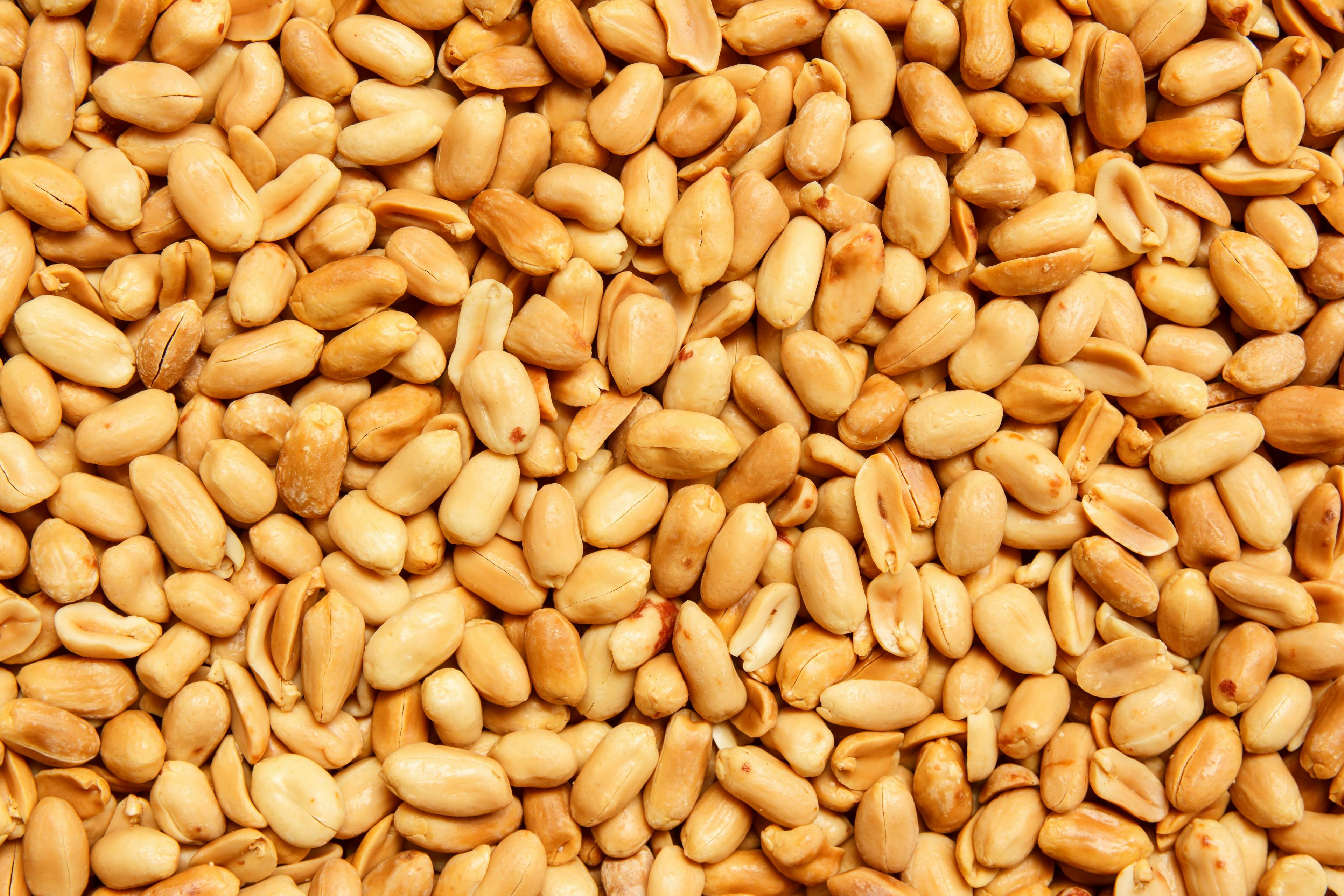 peeled peanuts background | Image Credit: © amstockphoto - stock.adobe.com