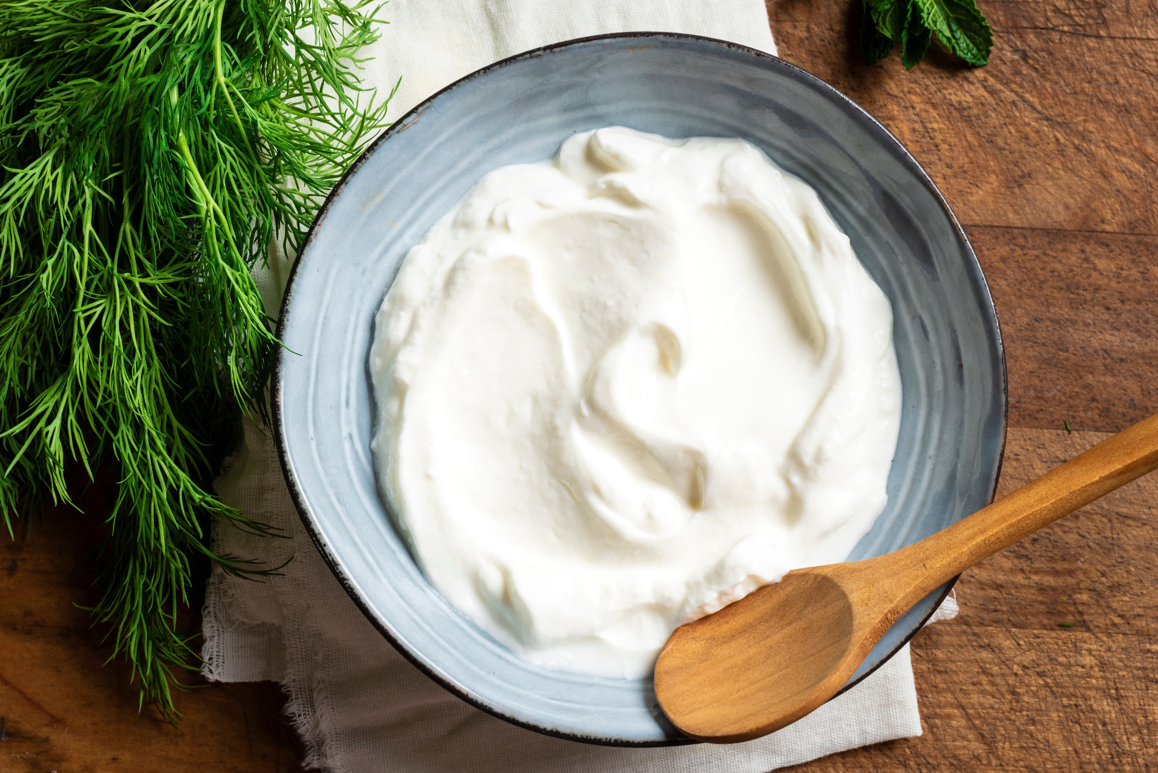 Homemade Greek Yogurt, cream cheese | Image Credit: © mizina - stock.adobe.com