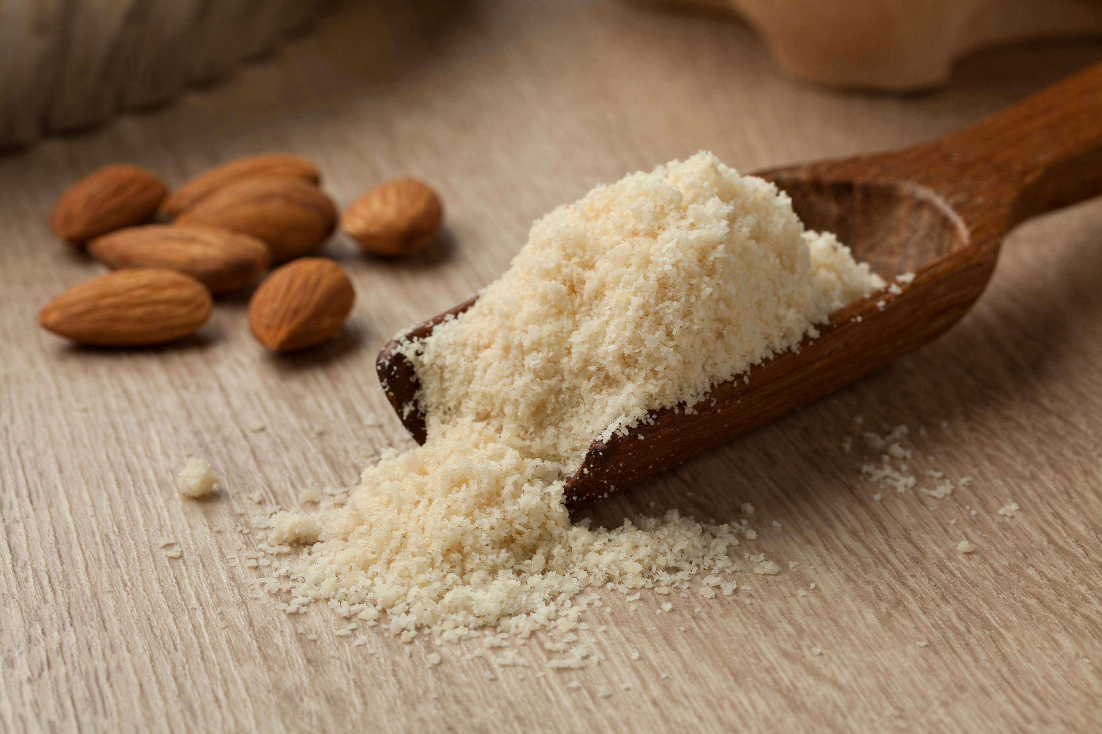 Wooden spoon with almond meal | Image Credit: © Picture Partners - stock.adobe.com