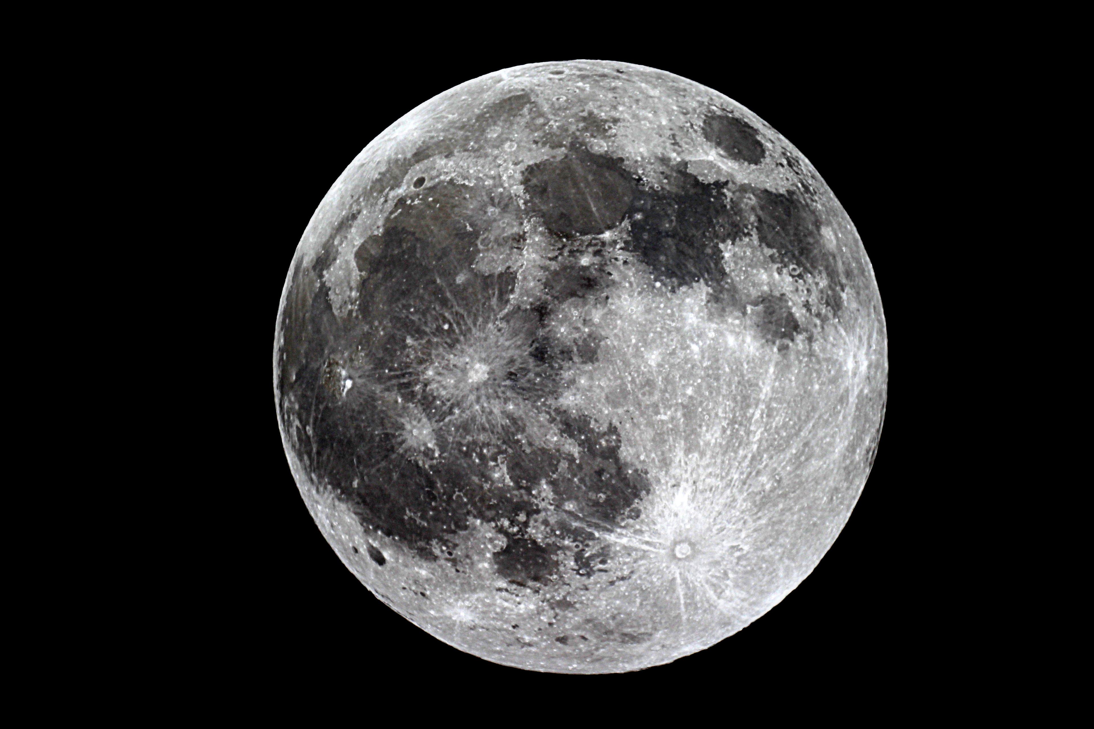 Moon background / The Moon is an astronomical body that orbits planet Earth, being Earth's only permanent natural satellite | Image Credit: © taffpixture - stock.adobe.com